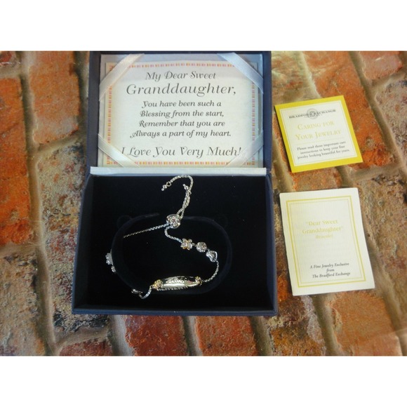 Angel adjustable bracelet Bradford Exchange Grandma Rose loves you Swarovski cry - Picture 1 of 9